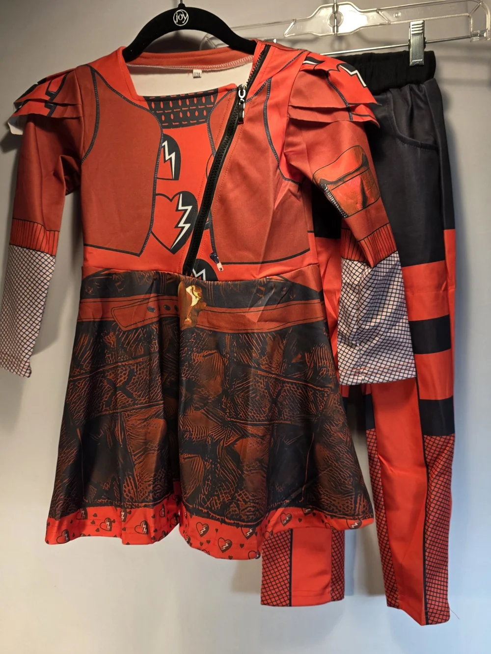 ​Disney Descendants 4 The Rise Of Red Costume Set w/ Wig & Gloves Girls Size 6/7